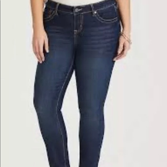 BNWT Torrid Skinny Jeans sz 18R - Picture 1 of 5